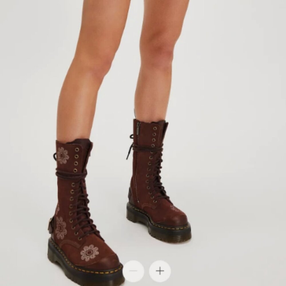 Dark Brown ~ DR. MARTENS 1B99 DUNNET FLOWER E.H Suede PLATFORM BOOTS ~ RARE FIND - Picture 14 of 16